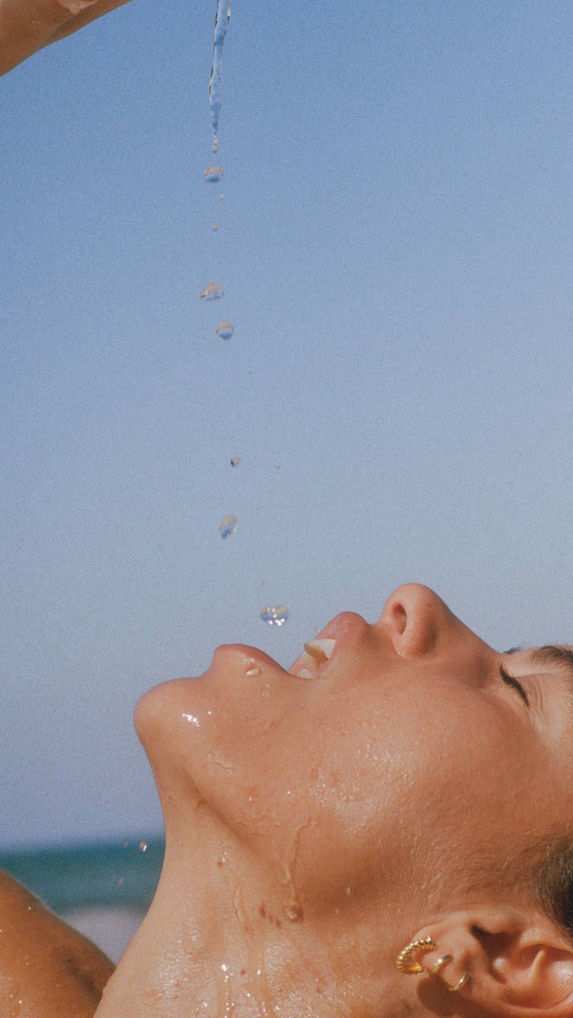 The Difference Between Dehydrated Skin and Dry Skin (And Why It Matters in Dubai)