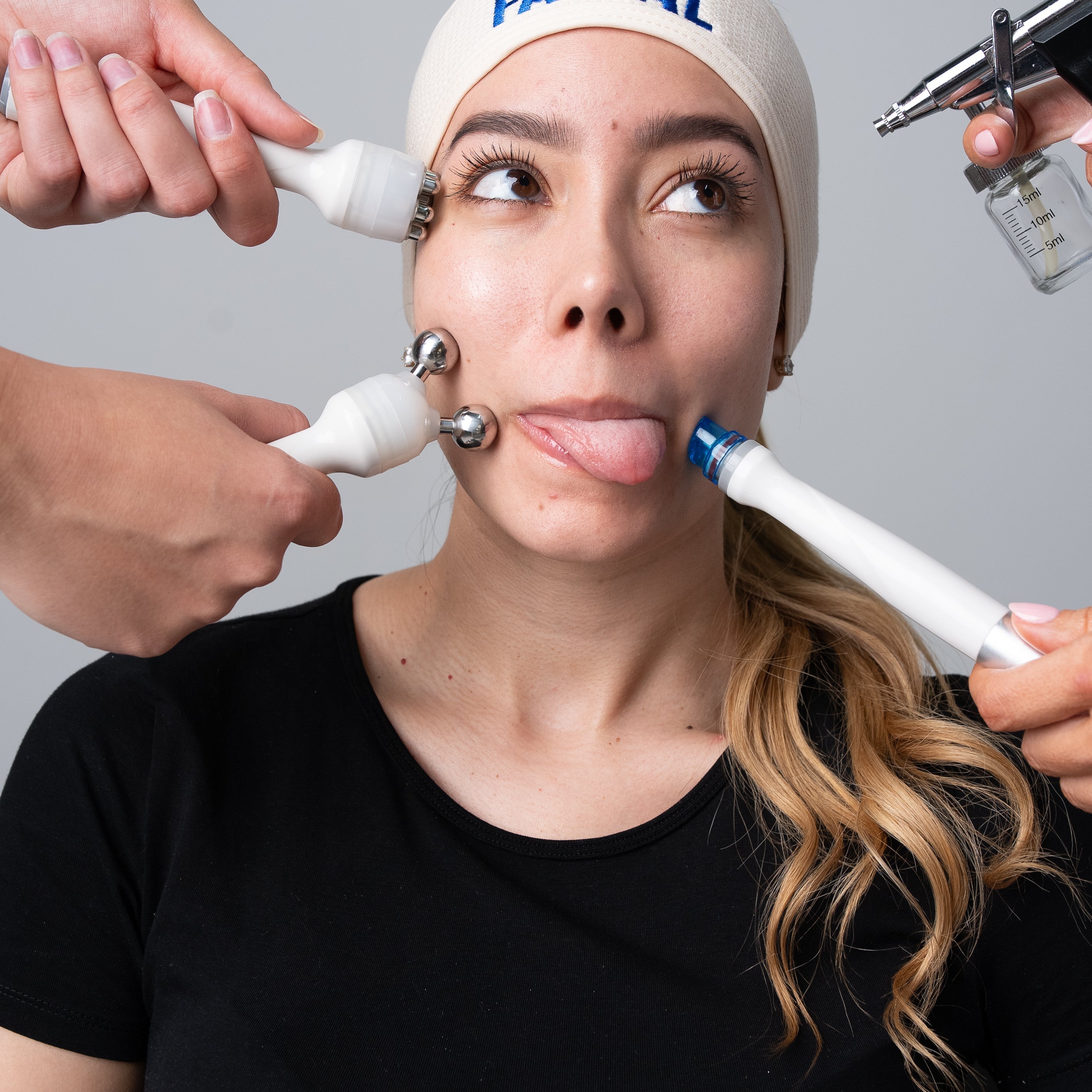 Technician performing HydraFacial in clean clinic setting - Flash Facial effective express skincare treatment